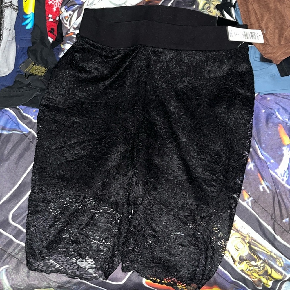 Torrid black lace allover biker shorts